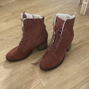 Bearpaw booties with Sherpa lining